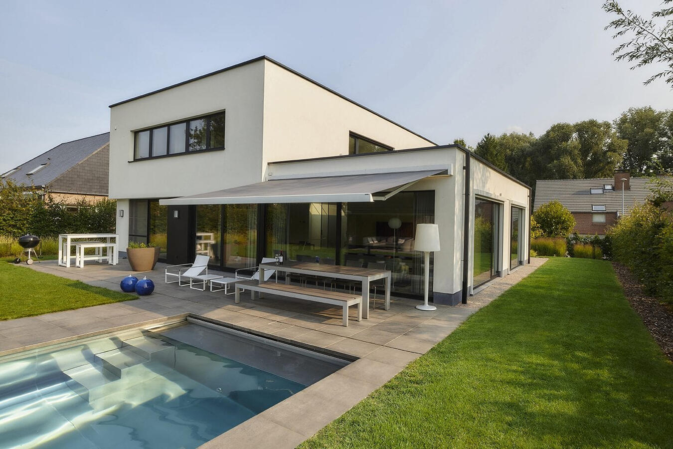 Store facade piscine